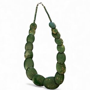 Emerald Green Flat Wooden Bead Necklace – Vintage 80s Retro Chic